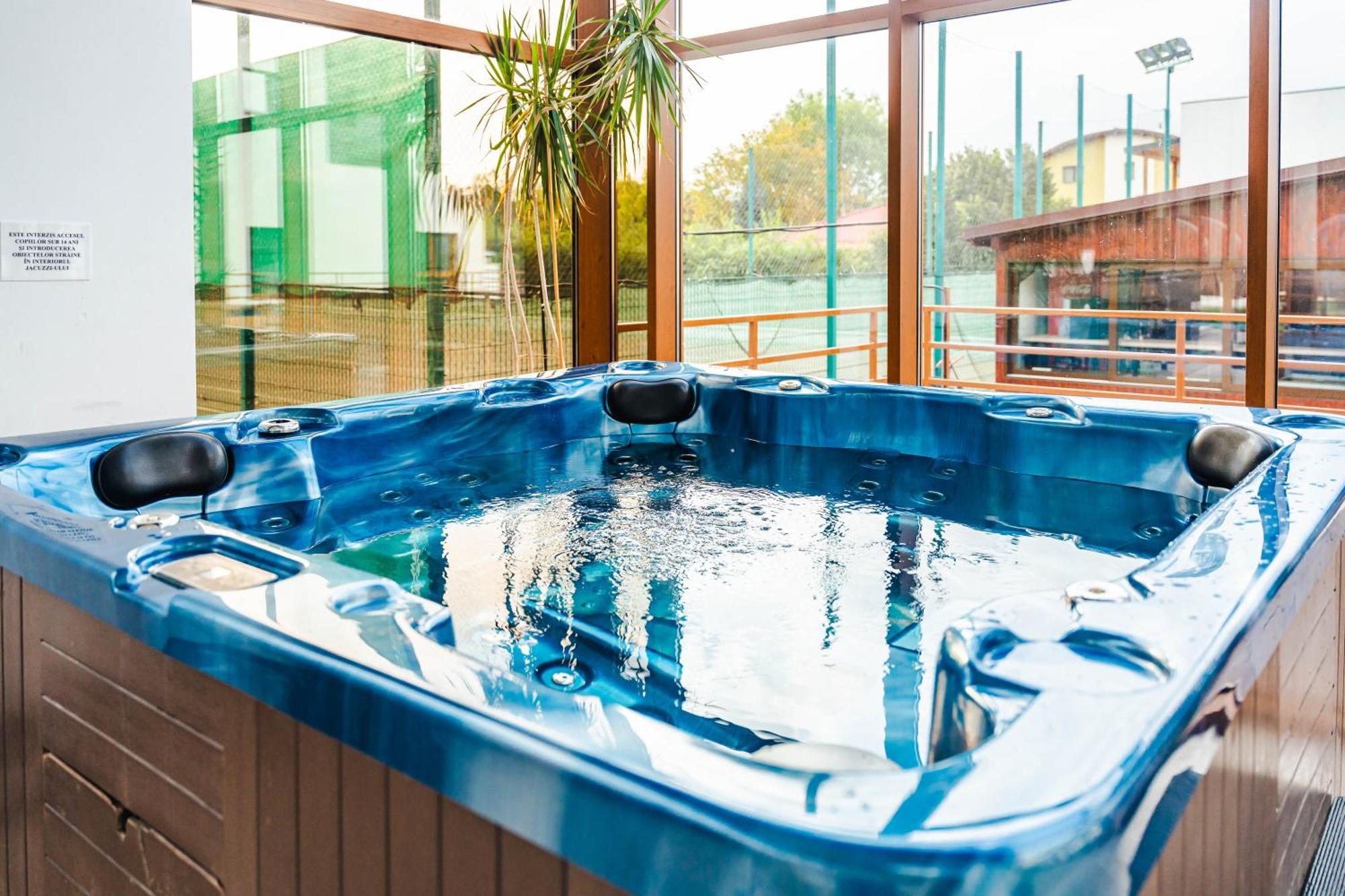 Tci Social Club Hotel Kolozsvár Kültér fotó