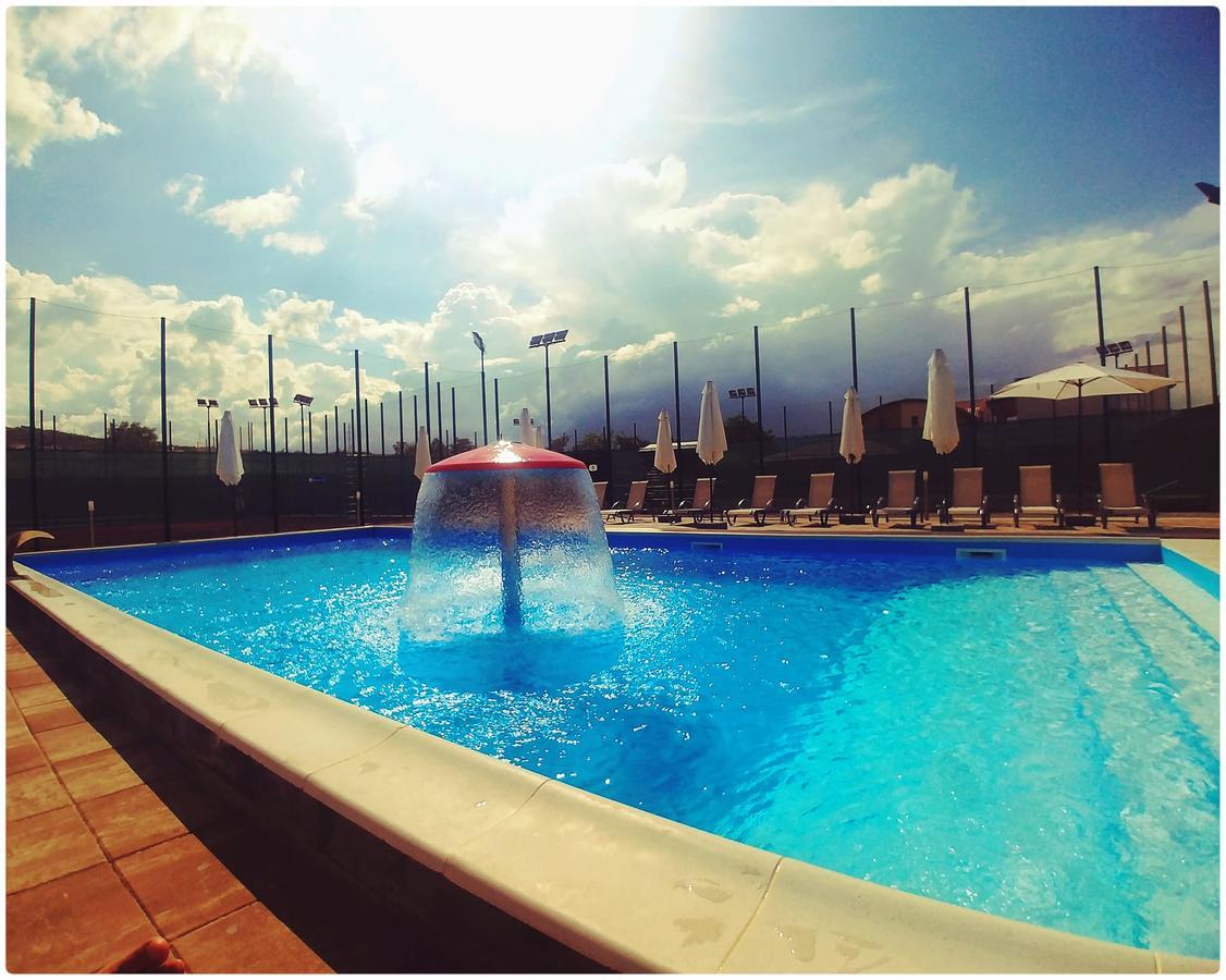 Tci Social Club Hotel Kolozsvár Kültér fotó